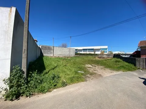 Terreno para construção c/ 459 m2 - Airó