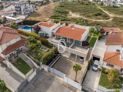 Exclusiva Moradia T4+1 c/ Piscina Aquecida e mais de 380 m²