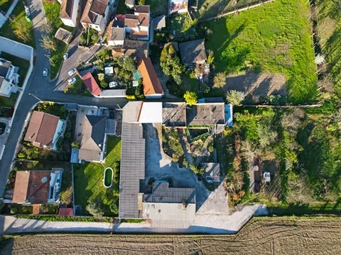 Moradia T7 com 634m² de construção e enorme potencial 				 Palmeira, Braga