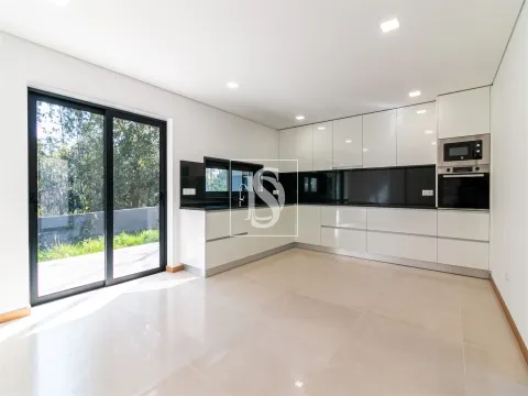 Moradia Isolada T2+1