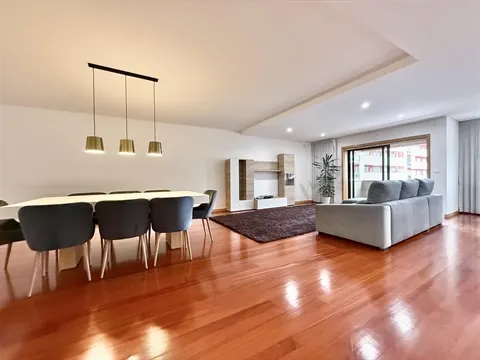 Apartamento T5