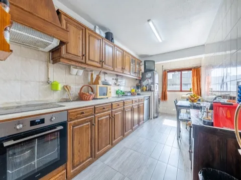 Apartamento T4+2