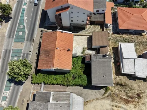 Moradia Geminada T4