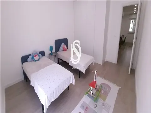 T3 Totalmente Renovado em Agualva | Acabamentos Modernos