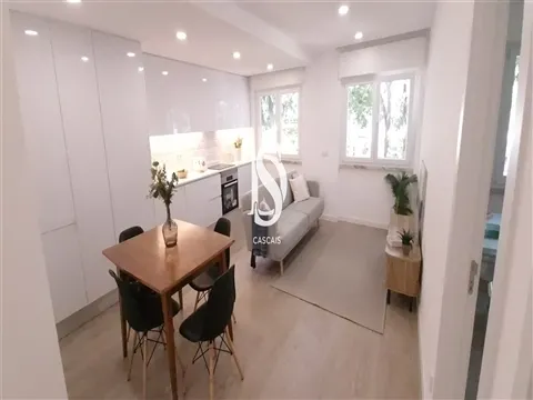 T3 Totalmente Renovado em Agualva | Acabamentos Modernos