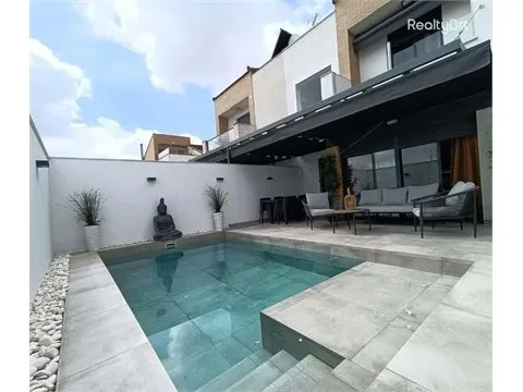Moderno Chalet Pareado con piscina Prrivada - Sevilla