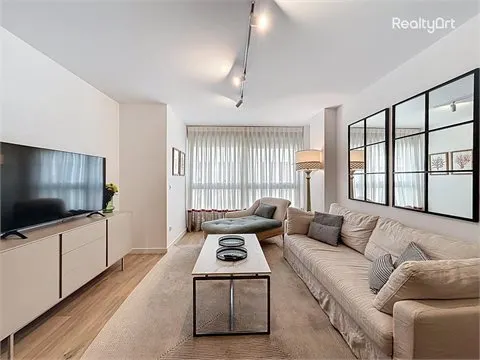 PISO EN PLAZA DE LA MAGDALENA - CENTRO SAN PABLO 