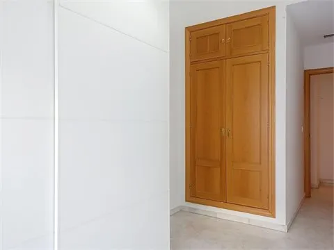 PISO EN LUIS MONTOTO