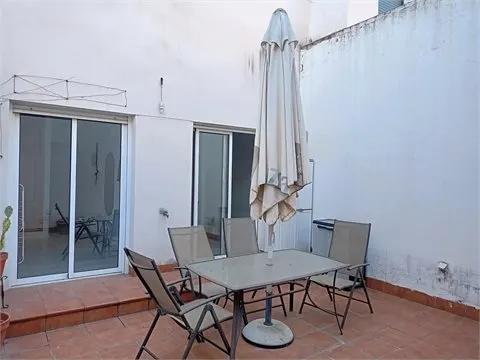 PISO EN LUIS MONTOTO
