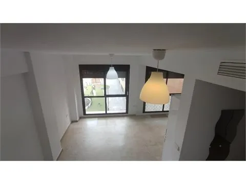 DUPLEX EN MAIRENA