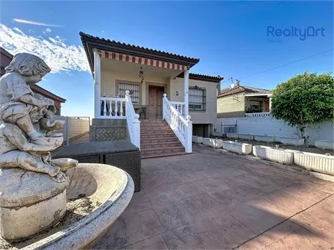 Detached house T3