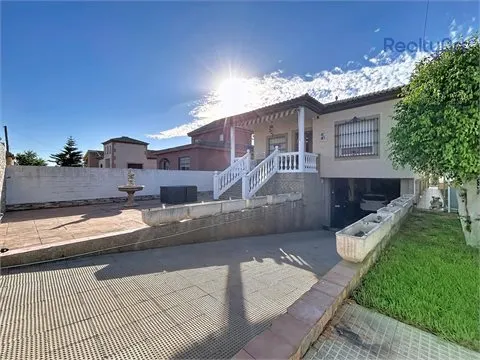 Detached house T3