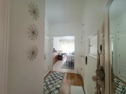 Apartamento T2, Renovado, em Aver-o-Mar
