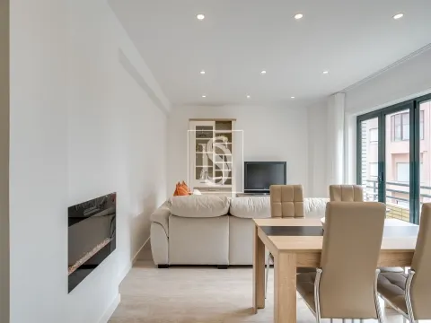 Apartamento T1, Totalmente Renovado, em Aver-o-Mar