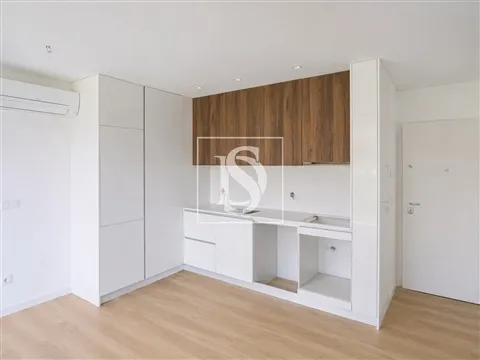 Apartamento T1, Novo, em fase final de acabamentos — Barcelos