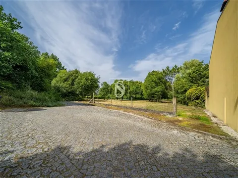 Terreno com 1.900 m² em Touguinha – Excelente oportunidade de investimento