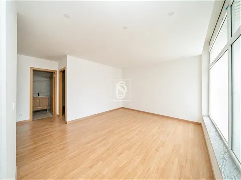 T1+1, Totalmente Remodelado, em Fermentões, Guimarães, com 76 m²