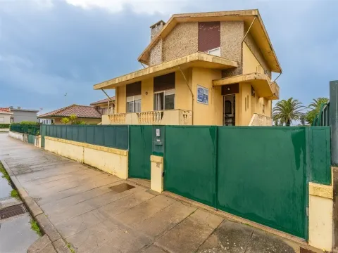 Moradia Exclusiva sobre o mar em Vila do Conde