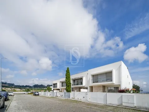 Moradia T4, Equipada e Mobilada, em Gamil, Barcelos