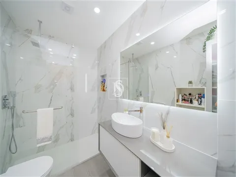 T2+1, Remodelado, com Garagem Fechada, a 1,2 km da Praia — Vila do Conde