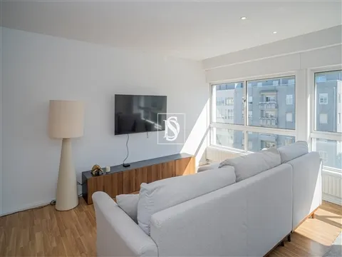 Apartamento T4 no Centro de Barcelos | Excelente Luminosidade e Vistas sobre a Cidade