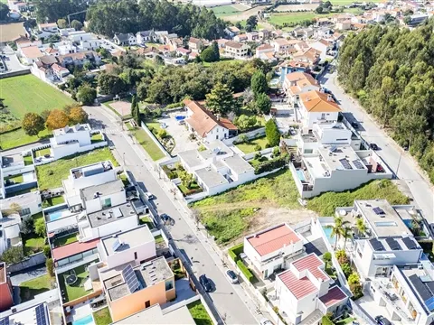 Lote de Terreno Urbano para Construção com 416,5 m² |  Beiriz, Póvoa de Varzim