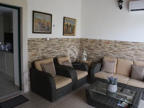 Moradia T2 Térrea com Jardim – Excelente Localização e Ótimos Acabamentos