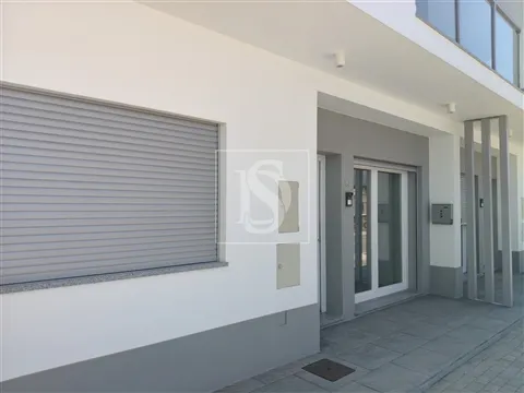 Moradia T4 Nova com Vista Mar na Atalaia | Design Contemporâneo | A 2 Minutos da Lourinhã