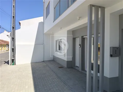 Moradia T4 Nova com Vista Mar na Atalaia | Design Contemporâneo | A 2 Minutos da Lourinhã