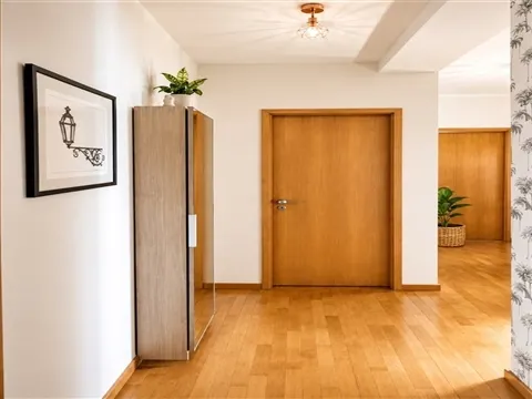 T2+1 EM GONDOMAR | EXCELENTE LOCALIZAÇÃO | GARAGEM + ELEVADOR