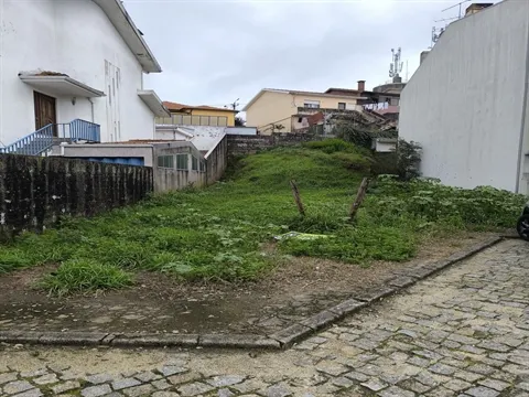 Terreno Urbano em Gondomar (São Cosme), Valbom e Jovim