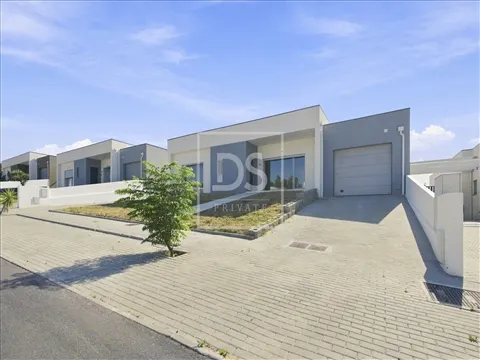 Moradia T4