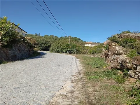 Moradia para Restaurar T2 Venda