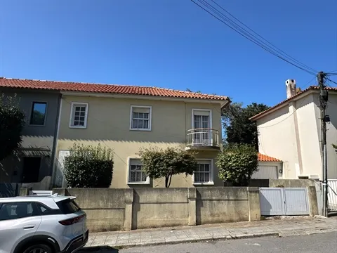 Moradia Geminada T6