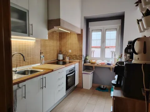 T2 para arrendamento completamente remodelado