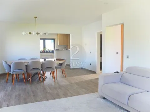 Moradia T4 para arrendar em Famalicão