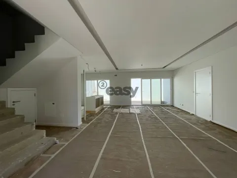 Maison T4 à Famões, Odivelas