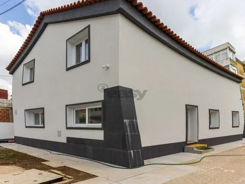 Moradia nova isolada T4 em Agualva Cacém