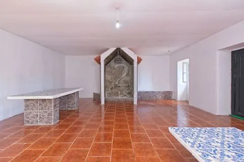 &#1042;&#1080;&#1083;&#1083;&#1072; &#1089; 1 &#1089;&#1087;&#1072;&#1083;&#1100;&#1085;&#1077;&#1081; &#1080; &#1075;&#1072;&#1088;&#1072;&#1078;&#1086;&#1084; &#1080; &#1084;&#1077;&#1083;&#1100;&#1085;&#1080;&#1094;&#1077;&#1081;, Pereiro de Palhacana, Alenquer