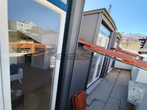 Apartamento T2 Vista Rio Tejo – Lisboa - Portugal