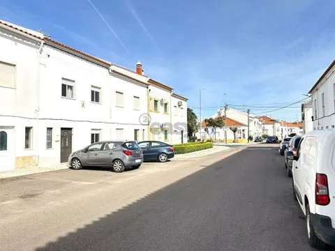 &#24102;&#38706;&#21488;&#30340; 4 &#21351;&#23460;&#21035;&#22661;&#65292;&#20301;&#20110;&#33879;&#21517;&#30340; Quinta Augusta – Vila Viçosa