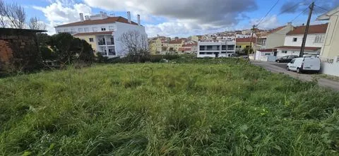 Terreno Urbano com 1210m2 em Casal de Cambra, Portugal