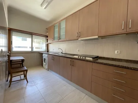 T1 3 min. of the beach with 85m² and the possibility of conversion into T2