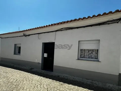 MORADIA T4 + 2 EM VIDIGUEIRA PARA VENDA