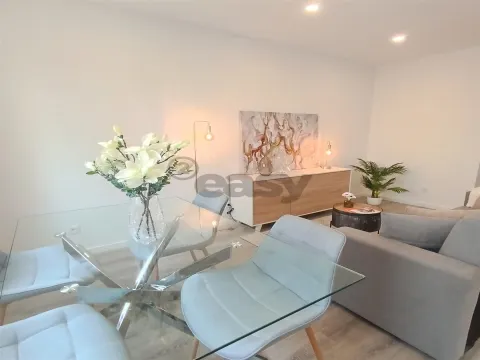 Apartamento T3 Renovado – Penha de França, Lisboa