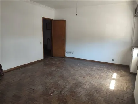 Apartamento T3 | 2 Entradas Independentes | Habitação ou Investimento, Cascais
