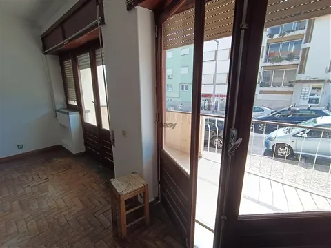 Apartamento T3 | 2 Entradas Independentes | Habitação ou Investimento, Cascais