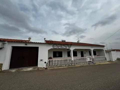 Pedrógão &#30340; T3 &#25151;&#23627;&#20986;&#21806; - 225.000,00€