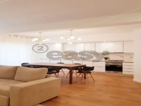 Apartamento T2 Remodelado – Urbanização do Infantado, Loures