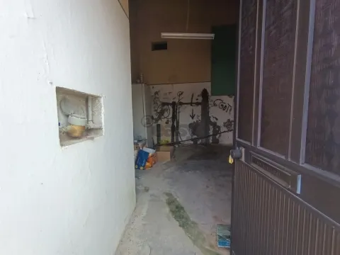 Moradia T1 +1 com kitchenette e Sótão para remodelar – Brotas, Mora